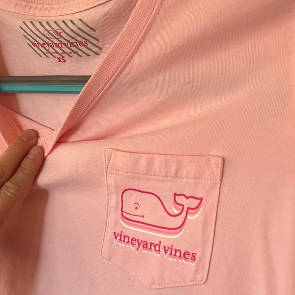 Vineyard Vines Tee. - Picture 3 of 4